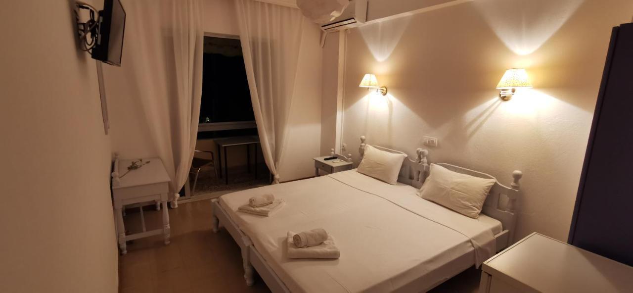 Hotel Rania Лутра-Едіпсу Екстер'єр фото
